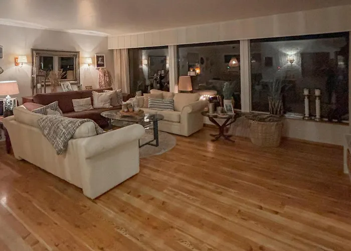 Vakantiehuis 4 Bedroom Gorgeous In Atloy