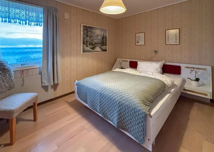 Vakantiehuis 4 Bedroom Gorgeous In Atloy *